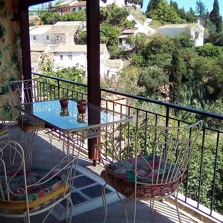 Traditional House In Argyrades - Don'T Miss It!!! Casa de Férias Argyrades